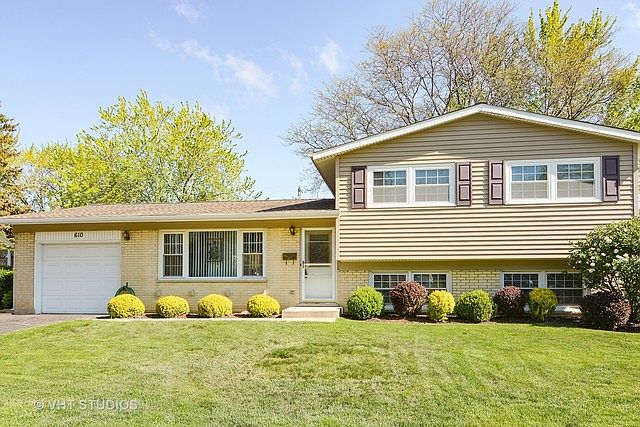 1st image of 610 W Tanglewood Dr