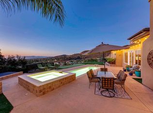 2509 Longmont Rd, Vista, CA 92084