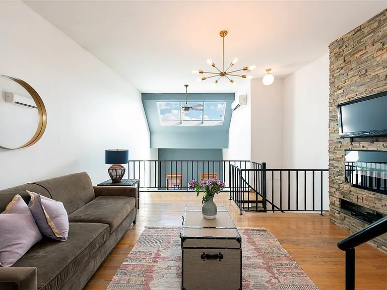208 Willow Ave #405 — Photo 7