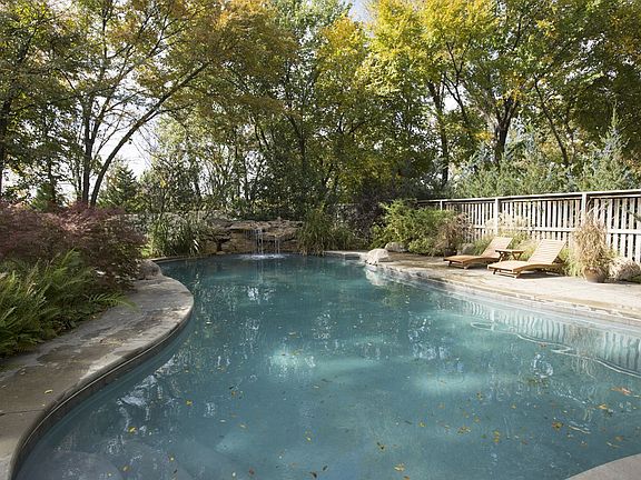 Gorgeous Heated Gunite Pool