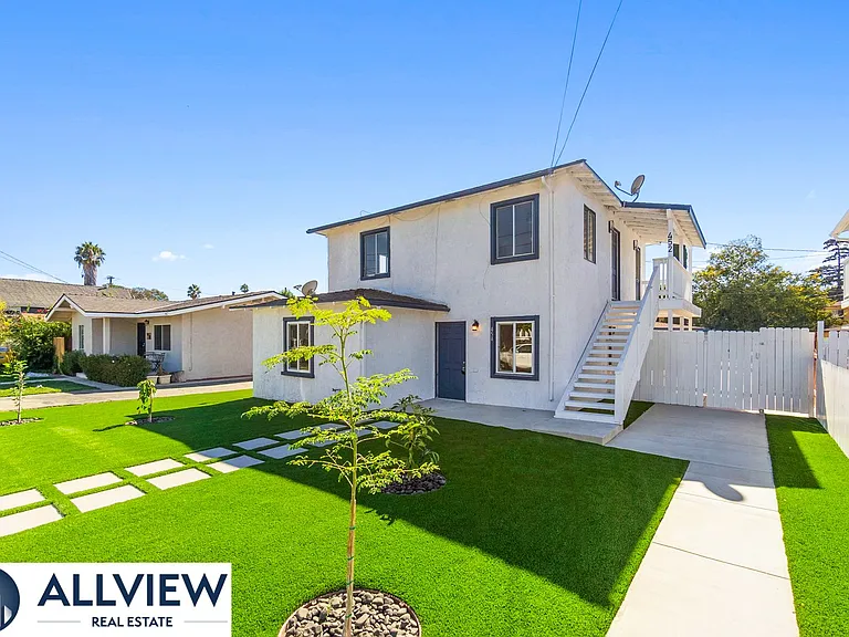 452 South Shaffer Street — Photo 18