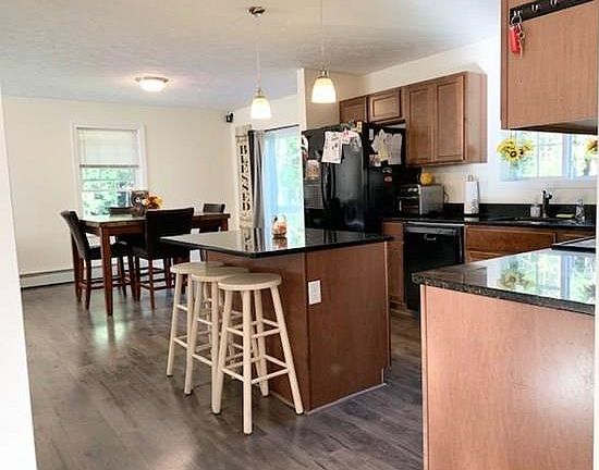 2nd image of 87 Farmer Ave