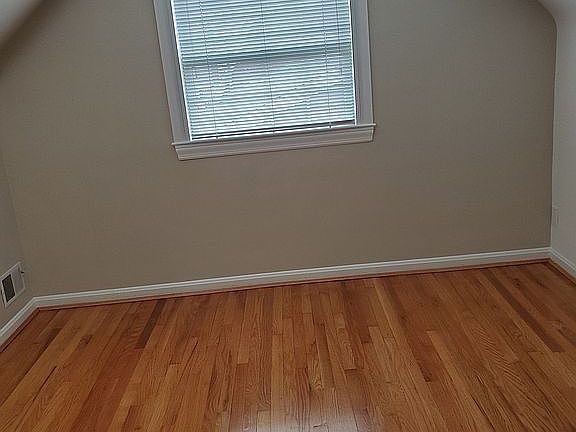 3rd image of 1713 Mount Vernon Dr