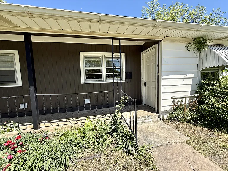 1514 Harris St NW — Photo 16