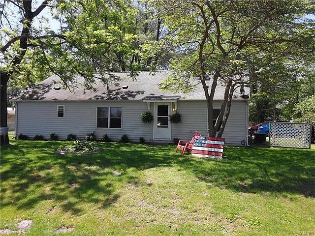 1st image of 3687 Edwardsville St
