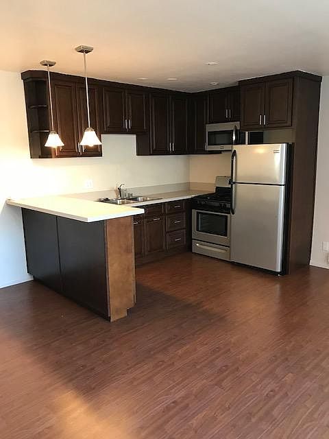 1st image of 1640 Brockton Ave APT 10