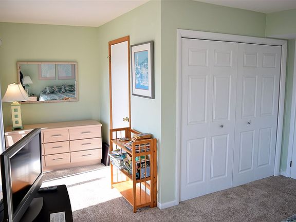 3rd image of 8910 Pleasure Ave #West