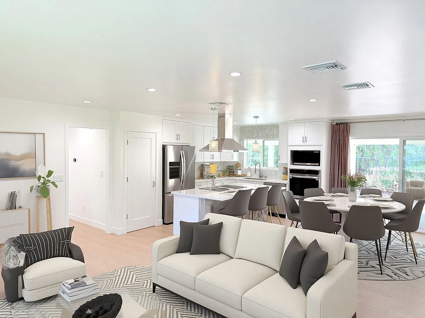 Fantastic Renovated Spacious 3 bed 2 Bath home In Pacoima — Photo 3
