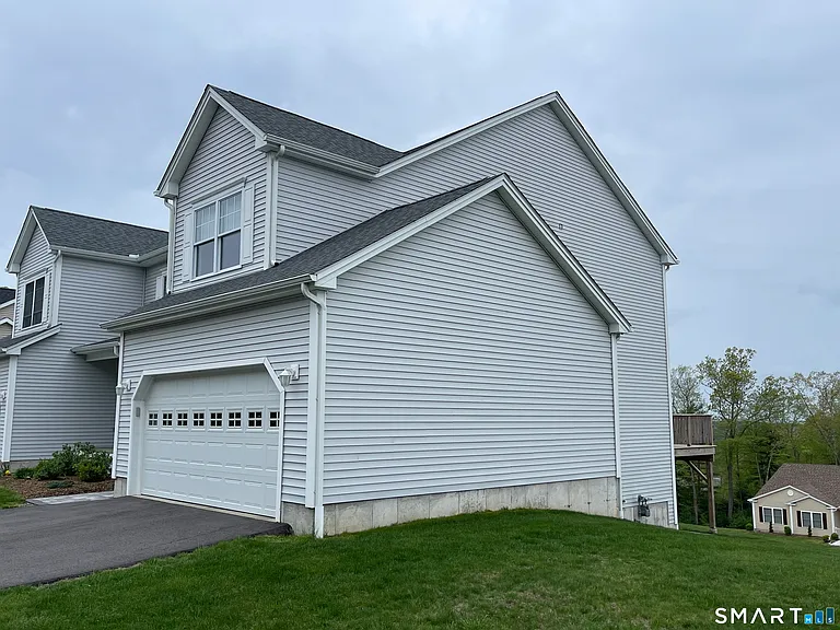28 Woodside Broadmoor Dr — Photo 26