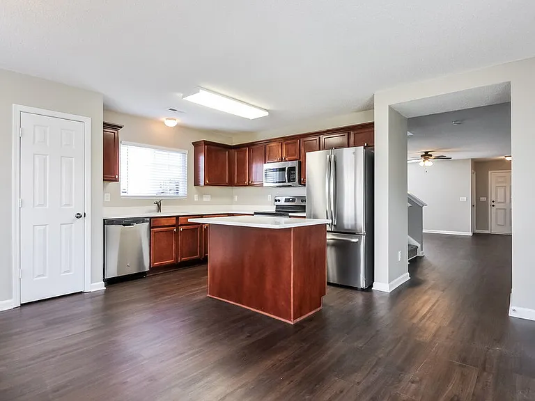 1101 Tellis Dr — Photo 10