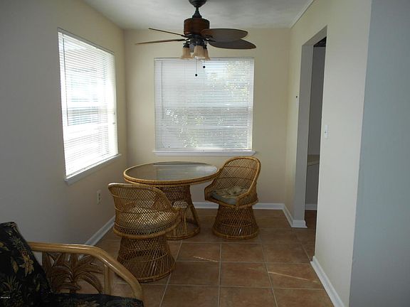 3rd image of 409 Madison Ave APT 201