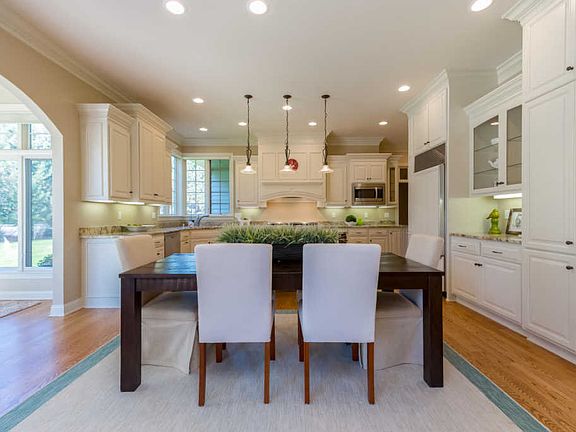 5th image of 10539 N Wood Crest Dr