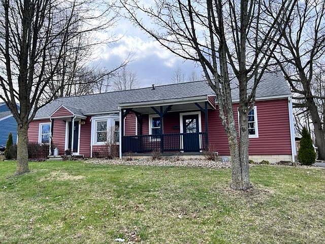 1st image of 194 Sharon Ave