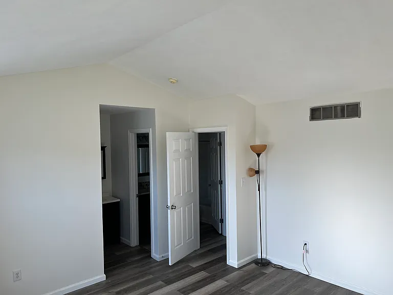 18 Alexis Dr — Photo 19