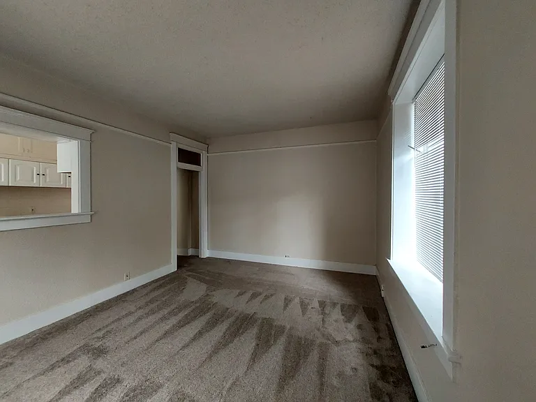Bayview — Photo 15
