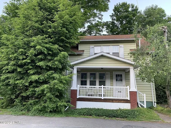 1747 East St, Honesdale, PA 18431
