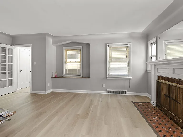 9022 Northlawn St — Photo 5