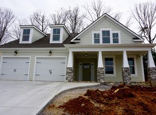 1358 Clearmill Dr, Lenoir City, TN 37772