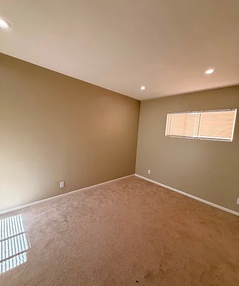 17620 Burbank Blvd #9 — Photo 10
