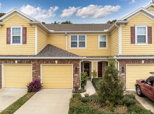 6823 Roundleaf Dr, Jacksonville, FL 32258