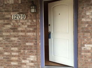 1209 Walnut Ln, Midland, TX 79701