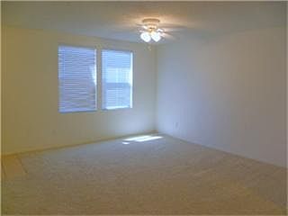 3rd image of 505 Riverflat Dr
