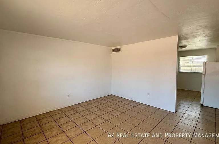 7532 N 21st Ave #2 — Photo 5