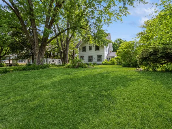 1919 E 9th St, Des Moines, IA 50316