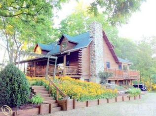 4990 N Gunnell Rd, Dimondale, MI 48821