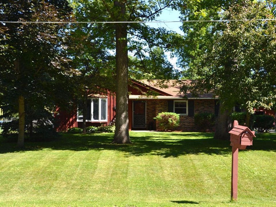 1st image of 29400 Evergreen Dr