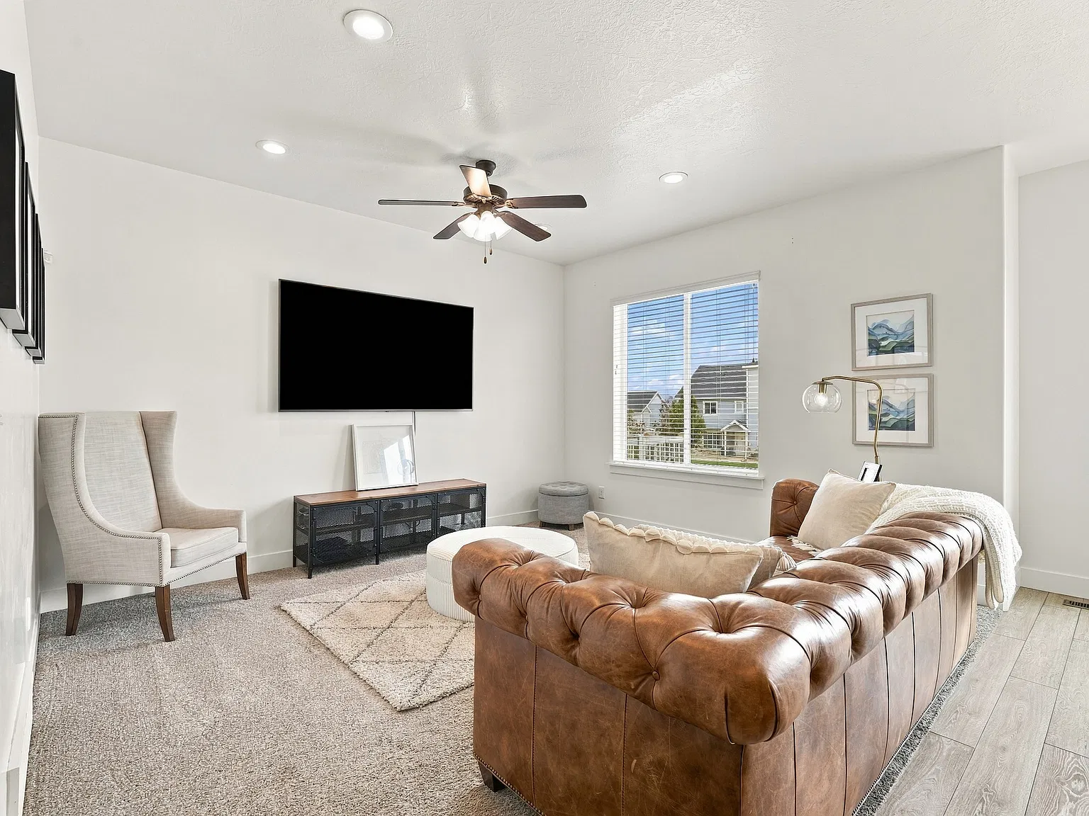 4 bed, 2.5 bath, 2280 sqft, $2,700 — Photo 4
