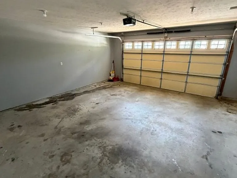 410 Goldenrod Dr — Photo 12