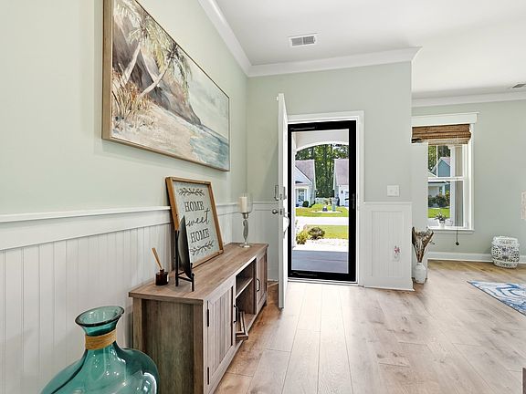 4th image of 245 Harbison Circle