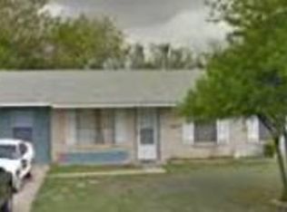 107 Meadow Glen Dr, San Antonio, TX 78227