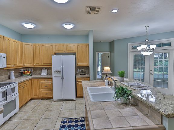 5th image of 8891 NW 50th Ave