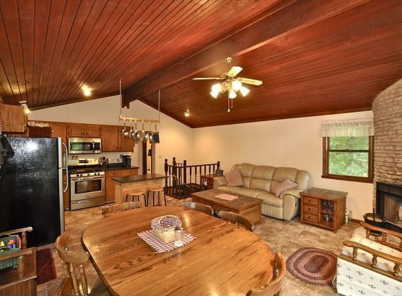 Dining Room/Kitchen combinat