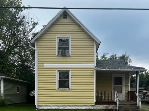 2315 10th St SW, Canton, OH 44706