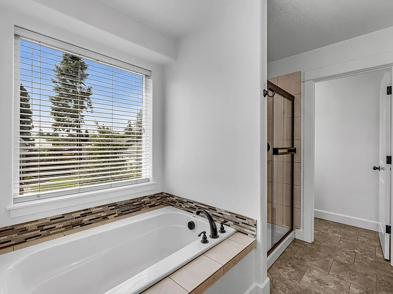 4625 N Hunt St — Photo 25