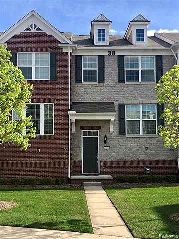 1st image of 27931 Middleton Dr #1
