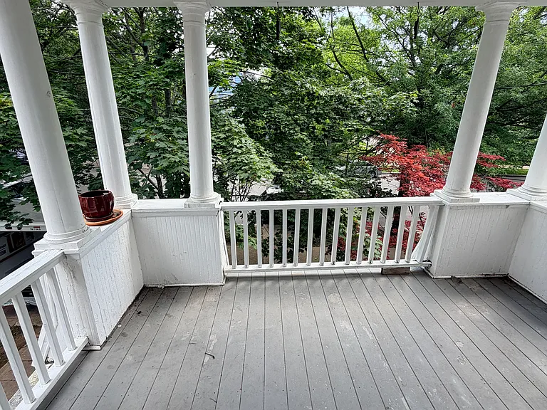 390 Ellsworth Ave #2 — Photo 16