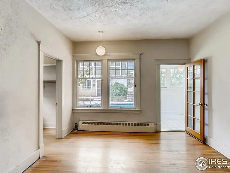 921 Spruce St — Photo 17