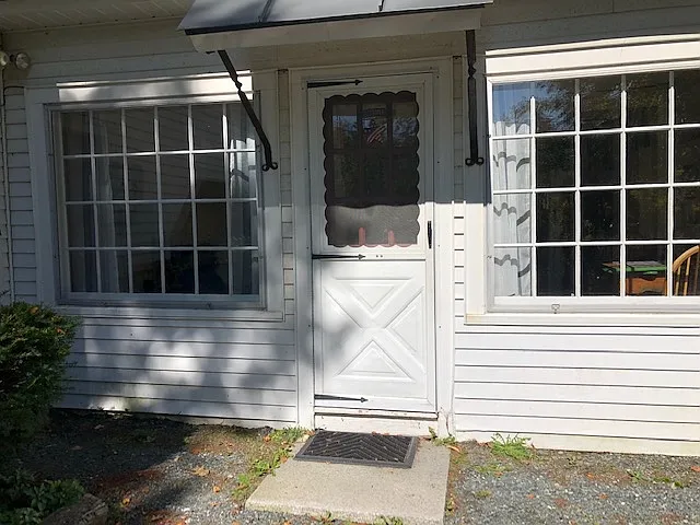 3 bed, 1.5 bath, 1617 sqft, $1,850 — Photo 2