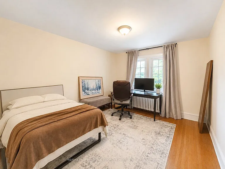 112 Clendenan Ave — Photo 11