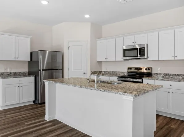 513 Thistle Ln, Maxwell, TX 78656