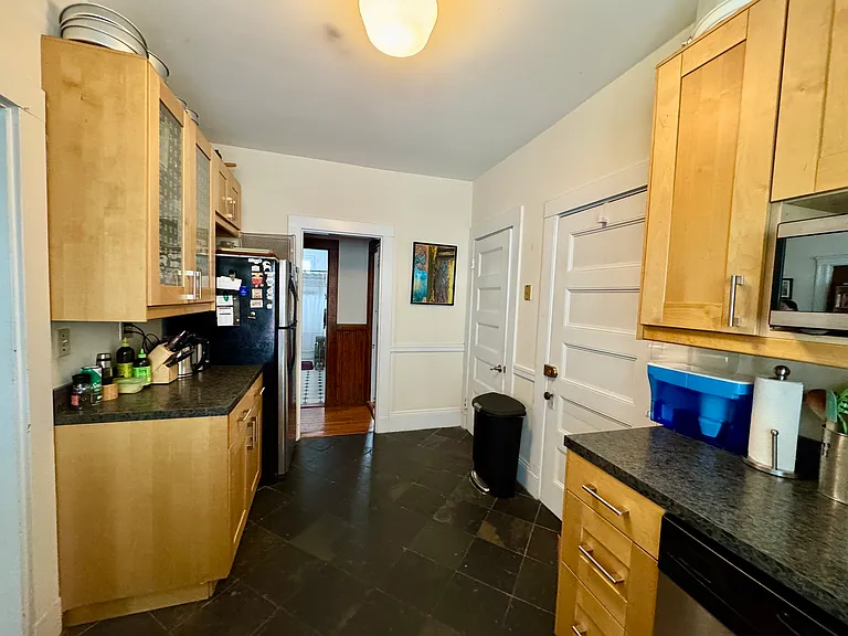 16 Kenwood St #1 — Photo 12