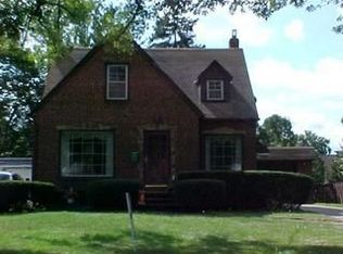 21473 Cromwell Ave, Fairview Park, OH 44126