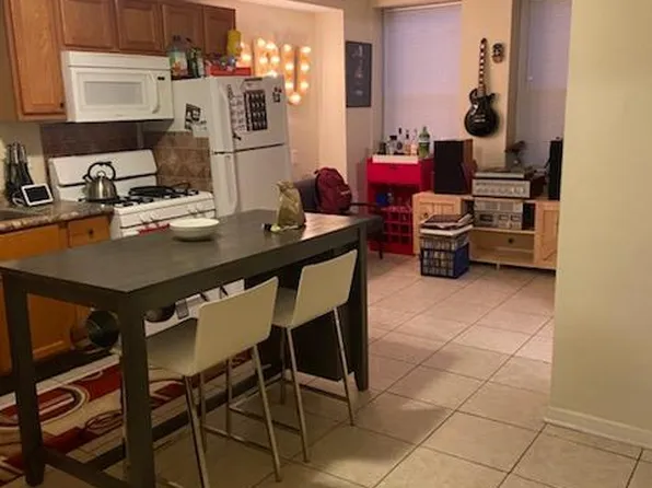 940 W 32nd Pl APT 1F, Chicago, IL 60608