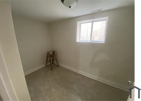 1110 E 93rd St #1 — Photo 17