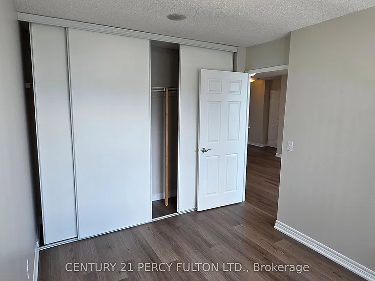 18 Parkview Ave #1811 — Photo 14