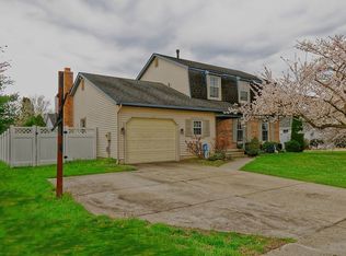 43 White Pine Dr, Sewell, NJ 08080